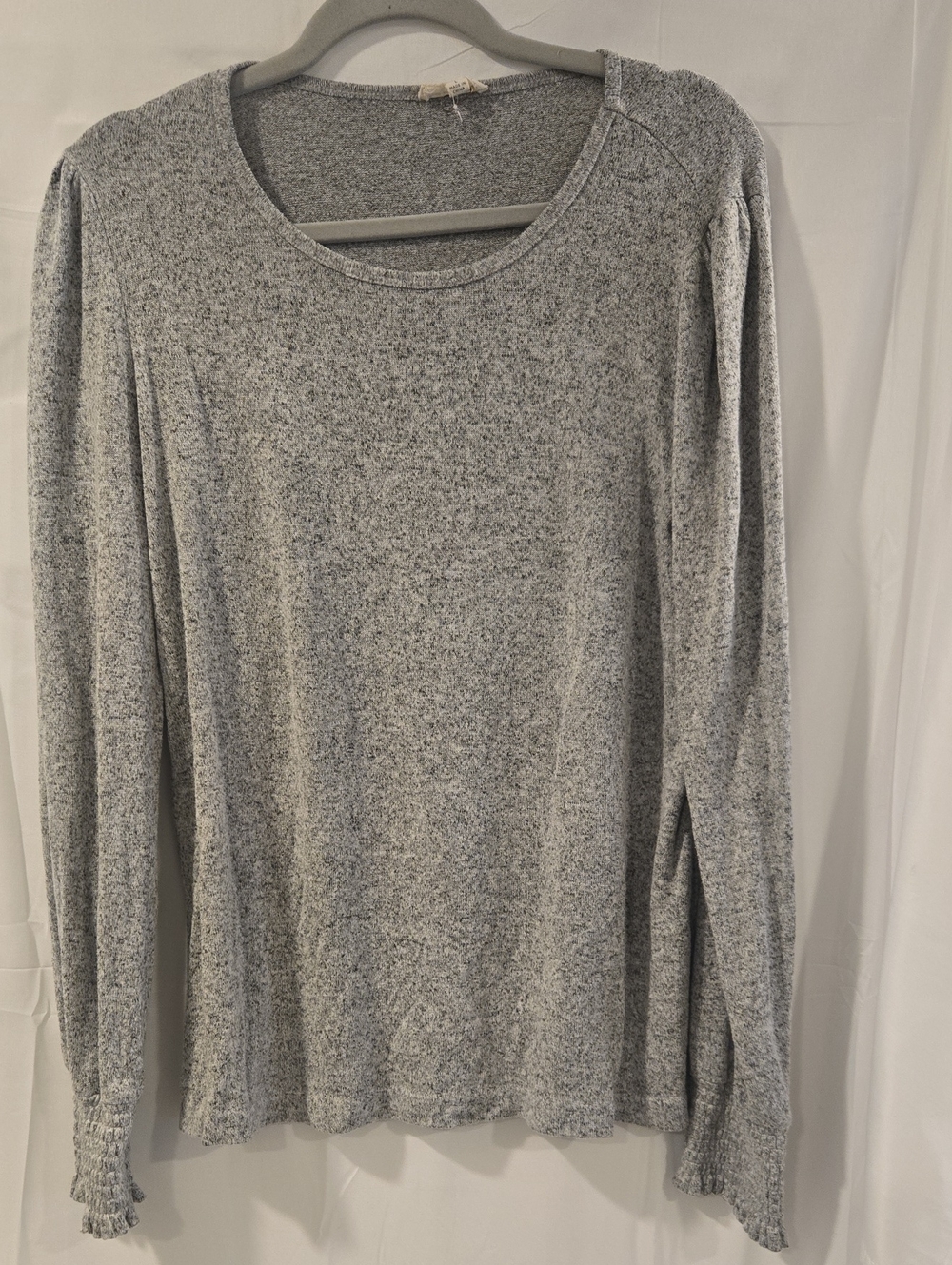 Jane and Delancey Grey Heathered Puff Sleeve Top